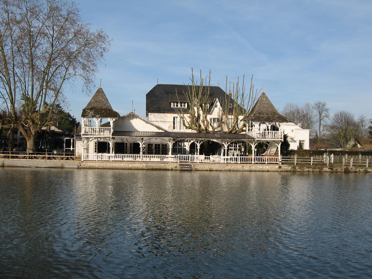 Hotel Restaurant Pavillon Bleu Olivet  Exterior foto